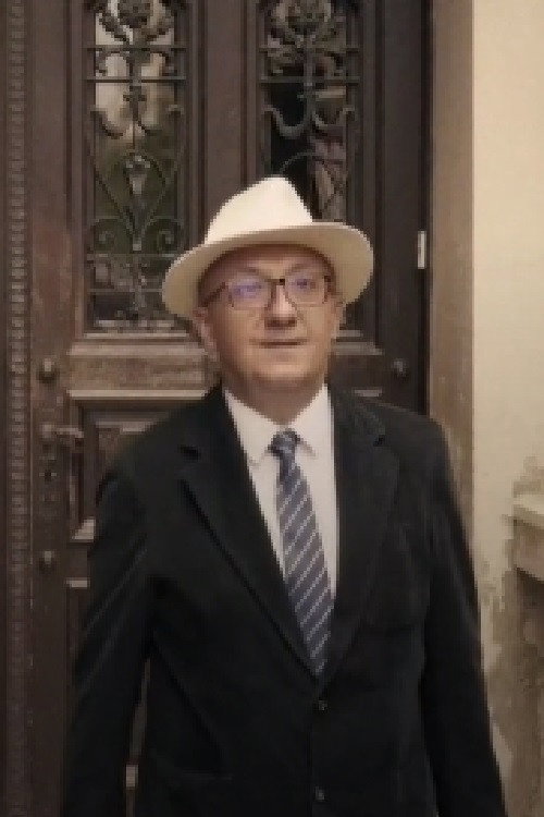 Vlak riječi: Život i djelo Mate Lovraka